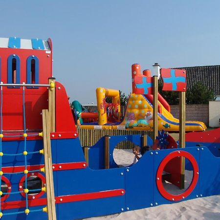 Park Kerlinga Hotel Bredene Esterno foto