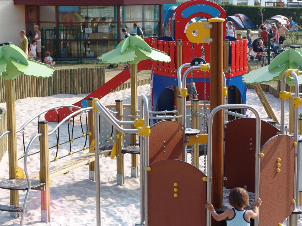 Park Kerlinga Hotel Bredene Esterno foto
